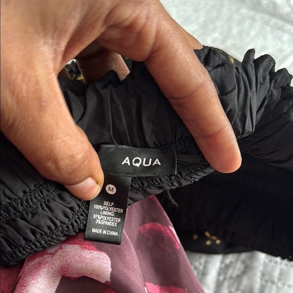 AQUA metallic golden stars and black 2 piece set - blouse S and smock skirt M. - Picture 13 of 15